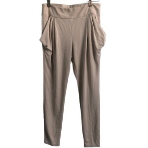 Free People Relaxed Fit Super Soft Harem Leggings Size Small NWT